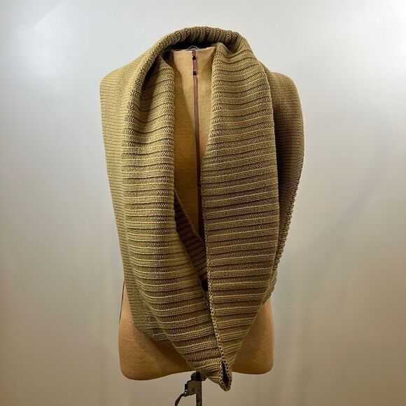 NWT Michael Kors Tan Sweater Infinity Scarf - Picture 2 of 6